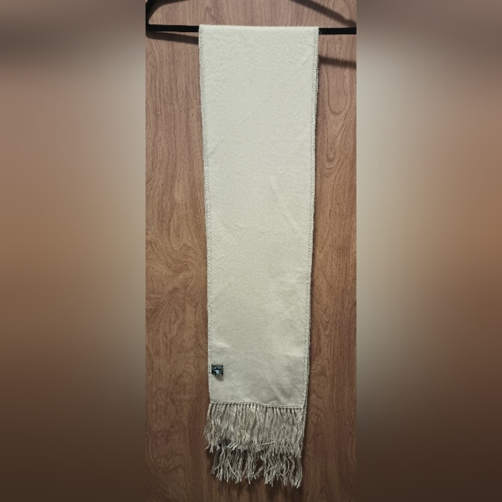 100% Alpaca Diana Peru Tan Khaki Fuzzy Soft Fringe Shawl Scarf